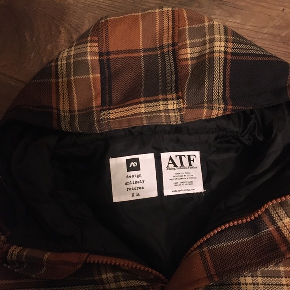 Analog Jacket - Picture 2 of 2